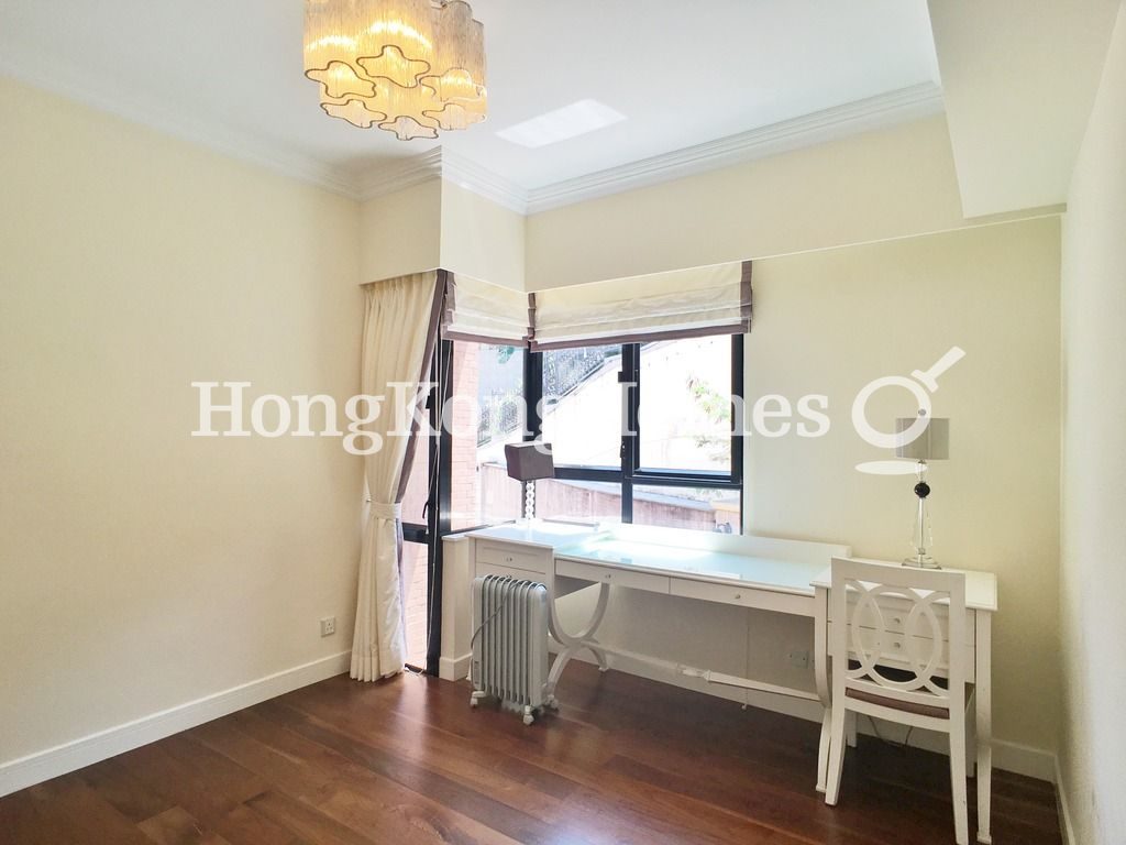 photo 10 — Belleview Place, Repulse Bay