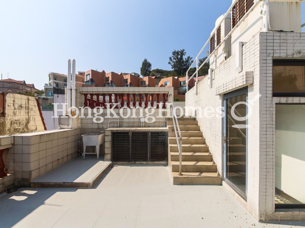 Private Roof Terrace — Repulse Bay Heights, Repulse Bay