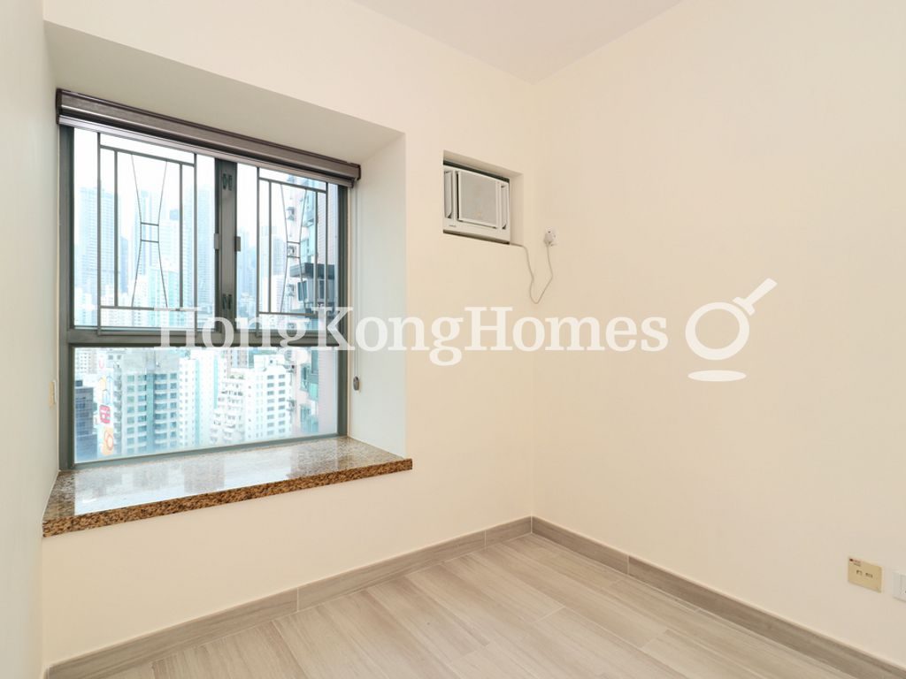 photo 4 — Queen's Terrace - Tower 01, Sheung Wan