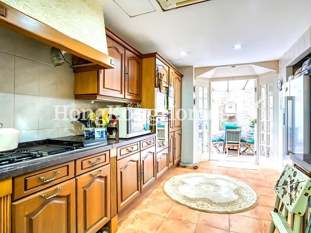 Kitchen — Coral Villas, Chung Hom Kok