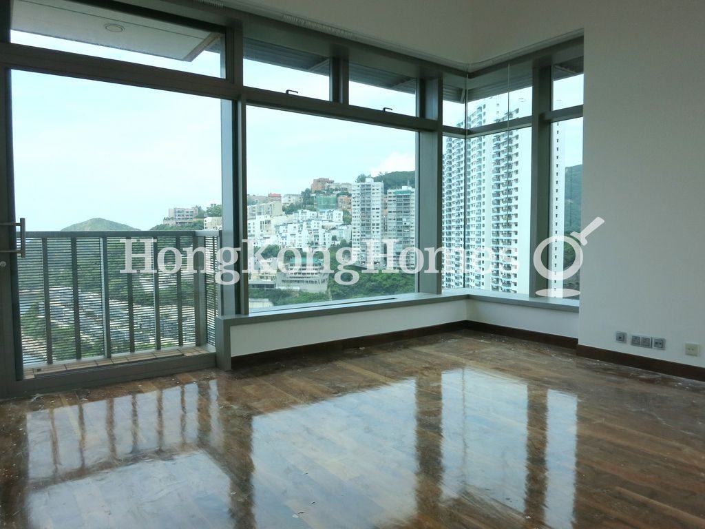 Master Bedroom — Grosvenor Place, Repulse Bay