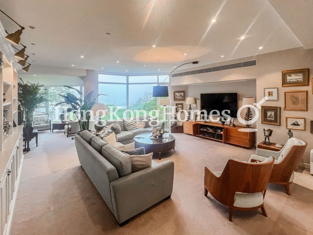 Living Room — La Hacienda - Lower Townhouse, The Peak