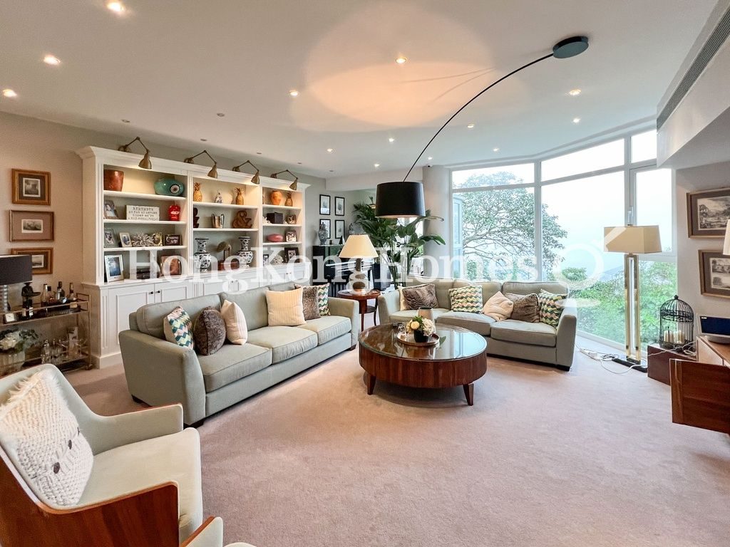 Living Room — La Hacienda - Lower Townhouse, The Peak