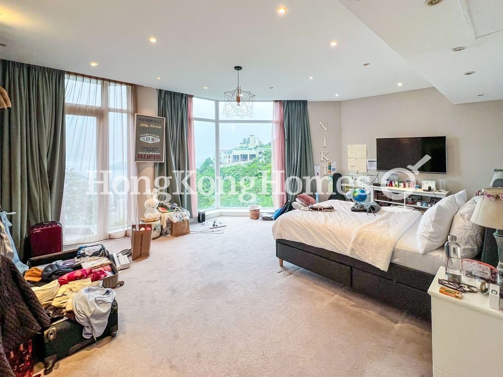 Second Ensuite Bedroom — La Hacienda - Lower Townhouse, The Peak