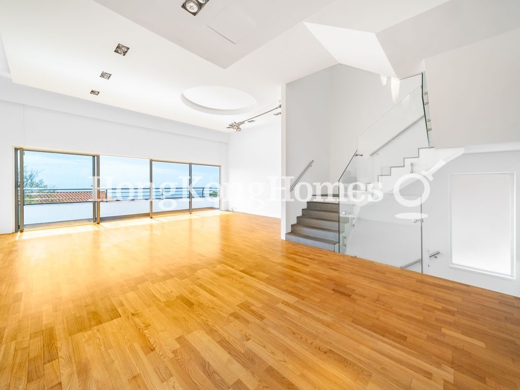Living and Dining Room — Orient Crest, The Peak
