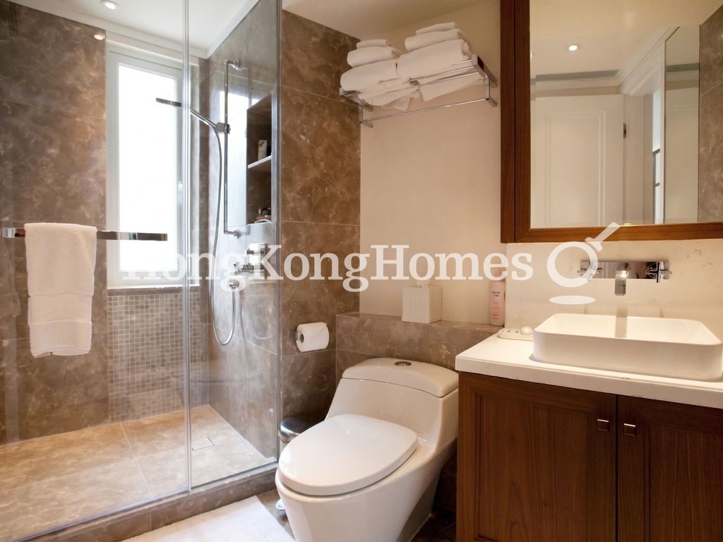 Guest Bathroom — Grenville House, Mid-levels Central