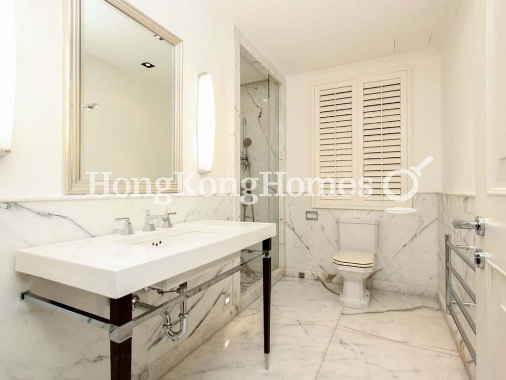 Guest Bathroom — Grenville House, Mid-levels Central
