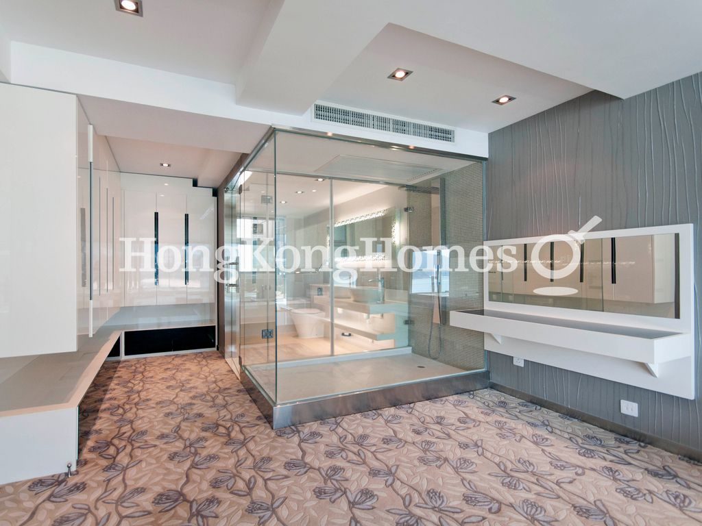 Master Bathroom — Repulse Bay Road, 56, Repulse Bay