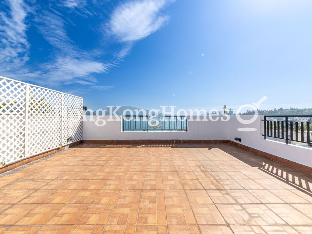 Private Roof Terrace — Stanley Breeze, Stanley