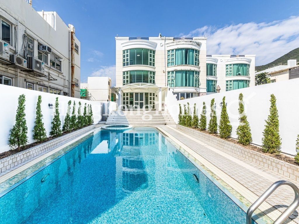 Private Swimming Pool — Stanley Breeze, Stanley