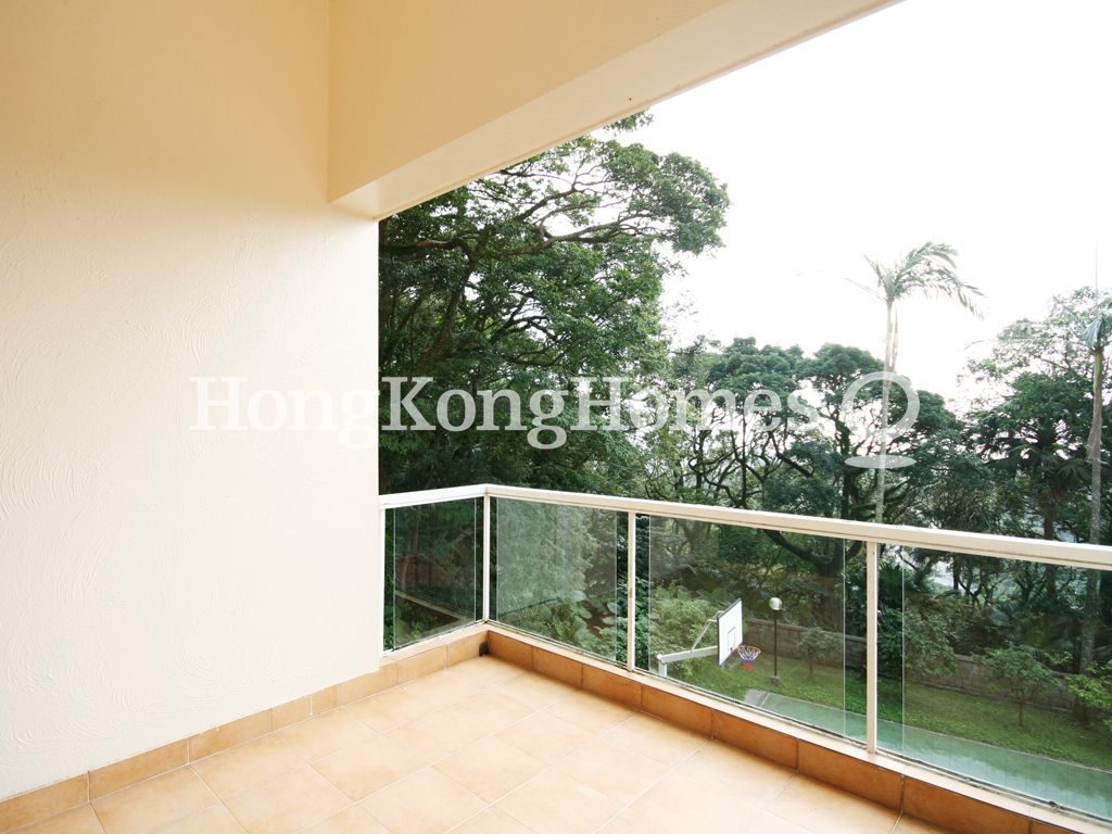 Balcony — Strawberry Hill, The Peak