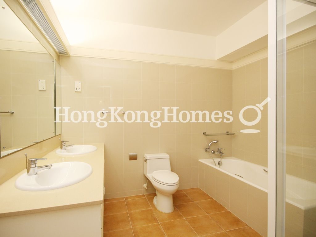 Master Bathroom — Strawberry Hill, The Peak