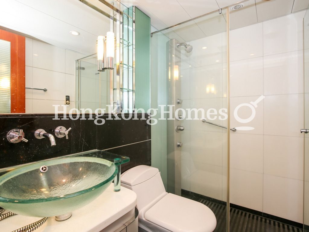Guest Bathroom — The Harbourside - Tower 2, Tsim Sha Tsui