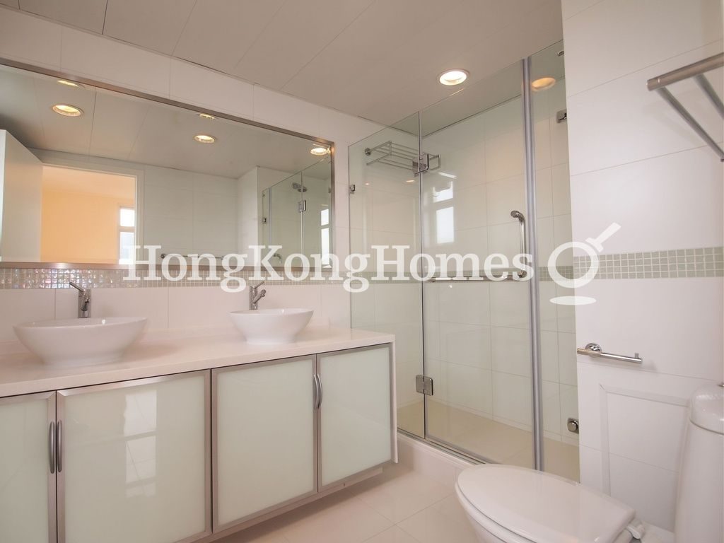 Master Bathroom — Celestial Garden, Repulse Bay