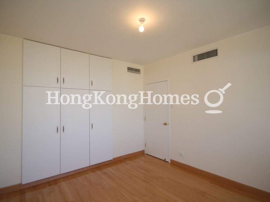 Built-in Wardrobe in Second Bedroom — Celestial Garden, Repulse Bay