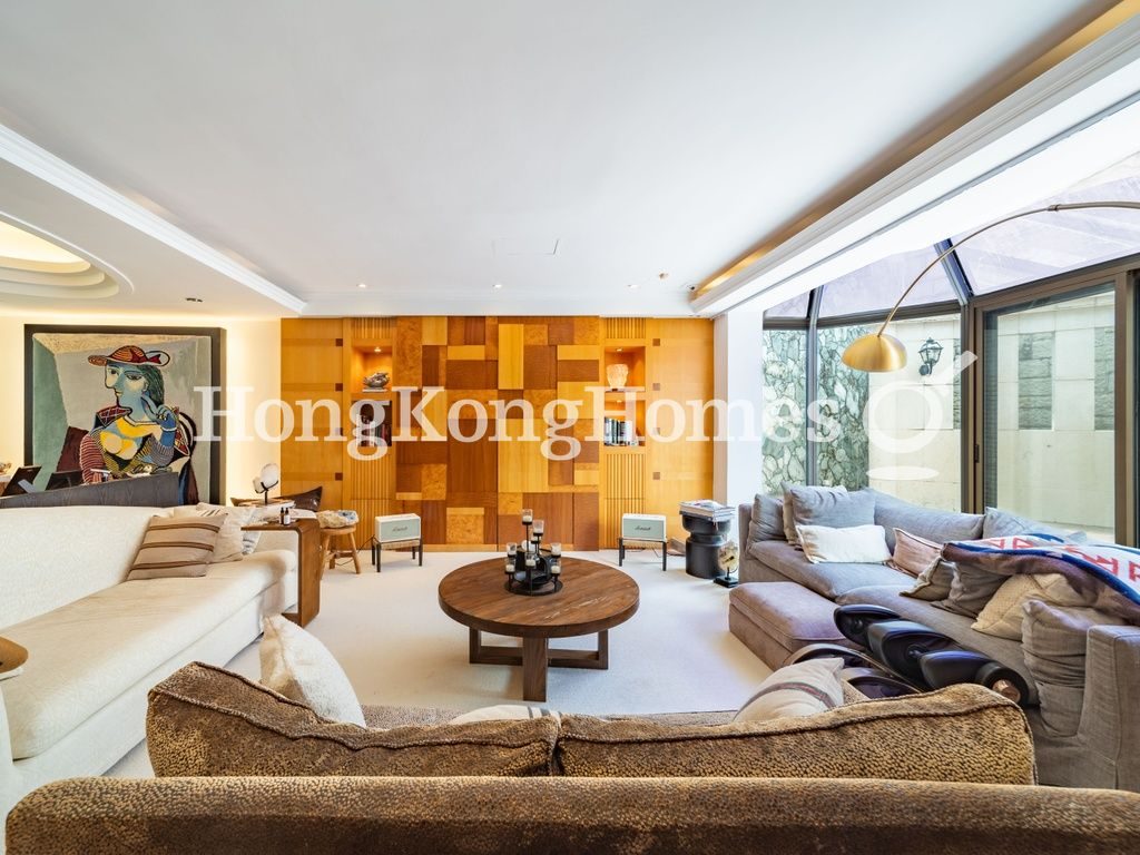 Living Room — Moorsom Road, 5, Jardine's Lookout
