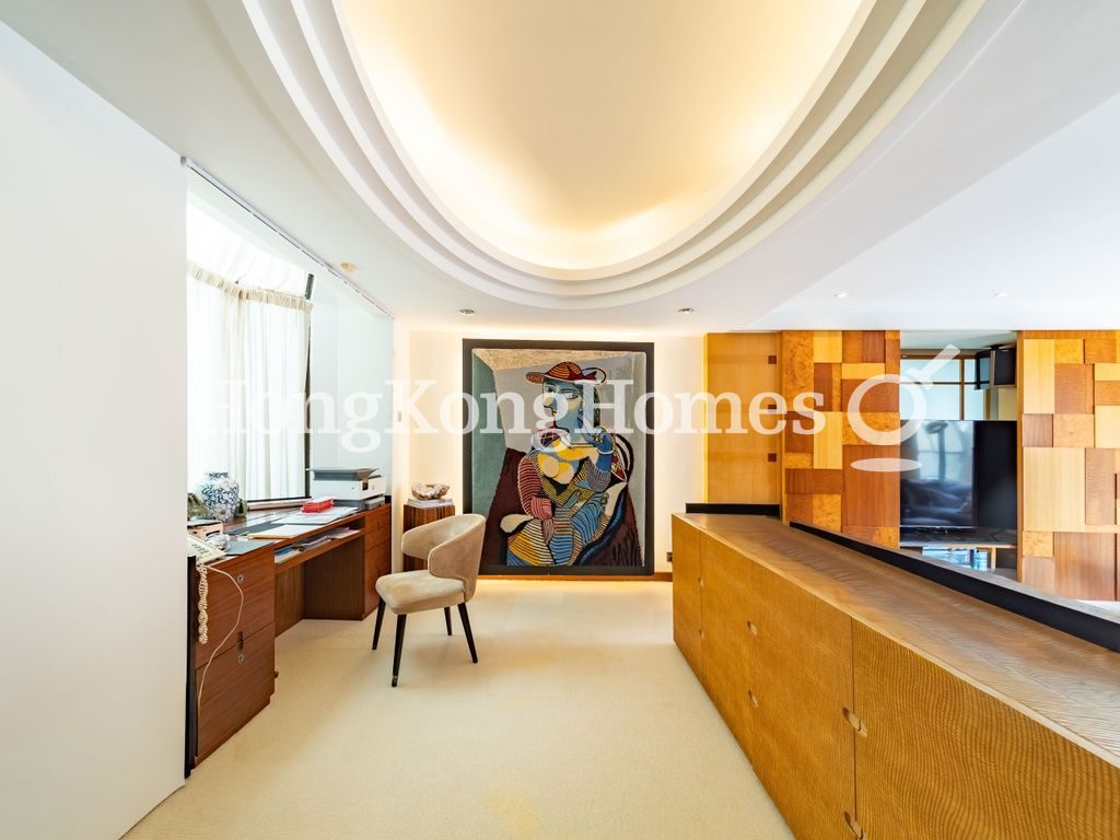 Sitting Area — Moorsom Road, 5, Jardine's Lookout
