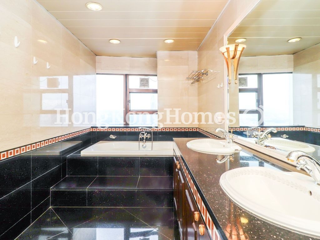Master Bathroom — Century Tower I, Mid-levels Central