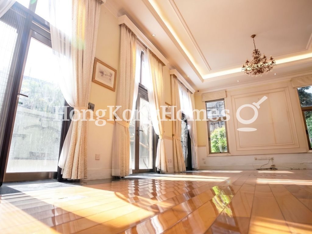 Living Room — Double Bay, Deep Water Bay