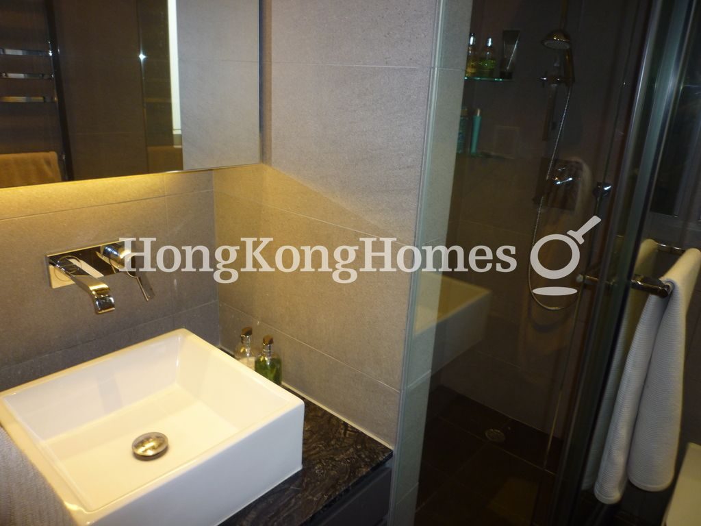 Guest Bathroom — Tong Nam Mansion, Sai Ying Pun