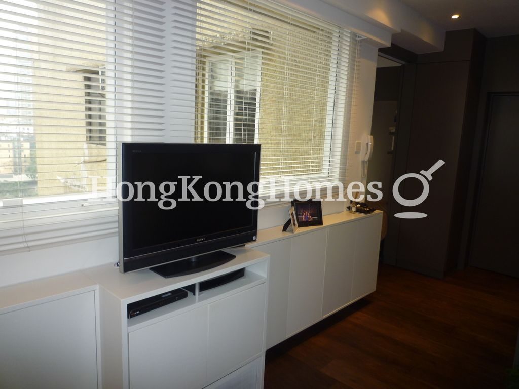 Living and Dining Room — Tong Nam Mansion, Sai Ying Pun