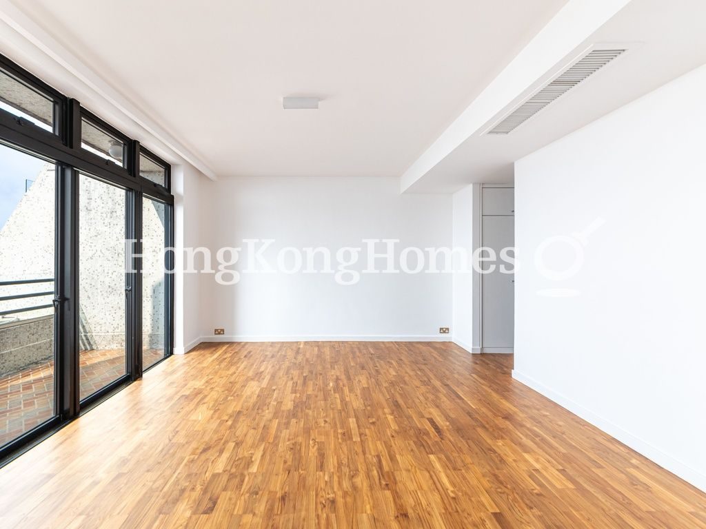 Second Ensuite Bedroom — Ondina Heights, The Peak