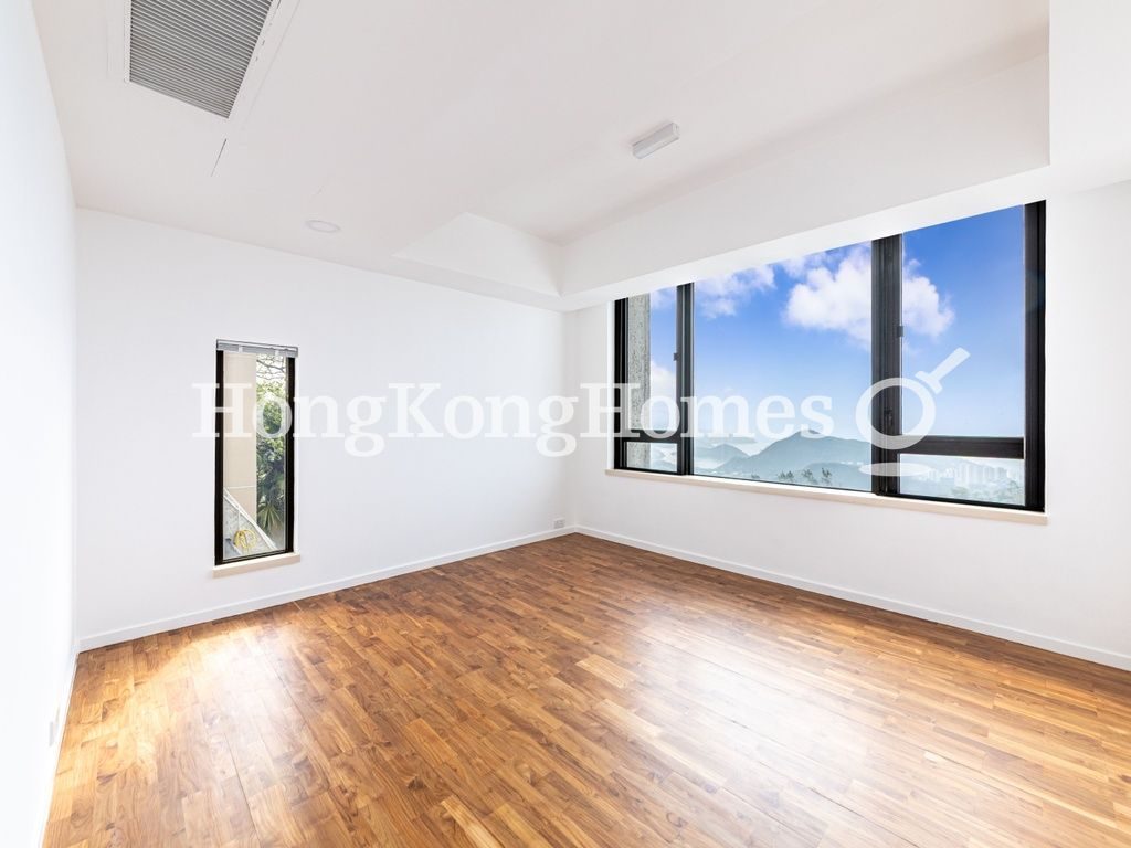 Fourth Bedroom — Ondina Heights, The Peak