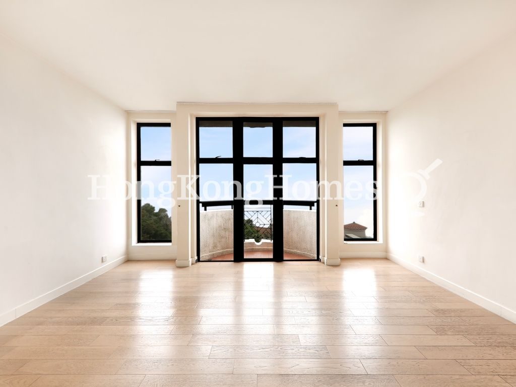 Second Ensuite Bedroom — Abergeldie, The Peak