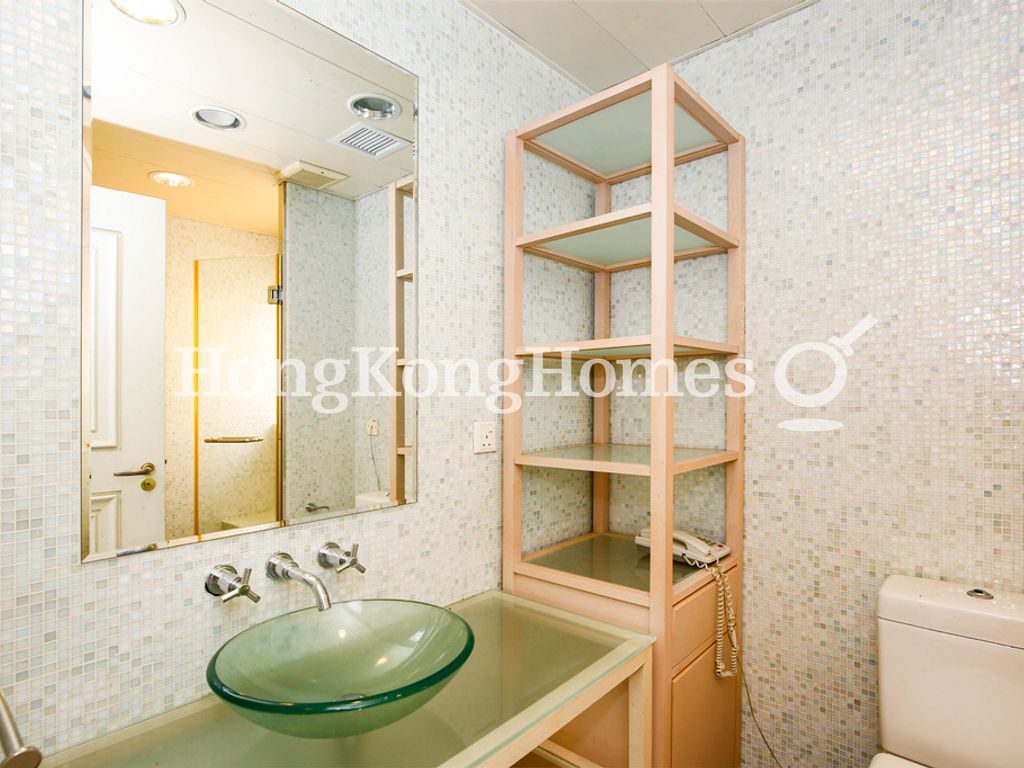 Second Ensuite Bathroom — Double Bay, Deep Water Bay