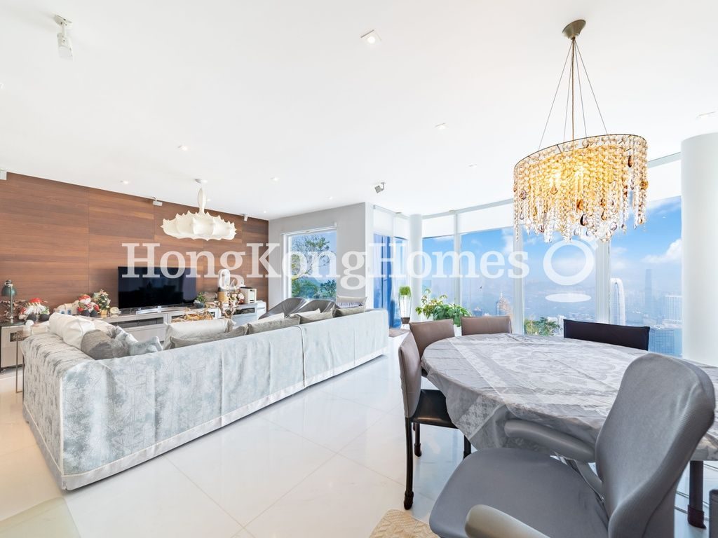 Living and Dining Room — Pollock's Path, 11, The Peak
