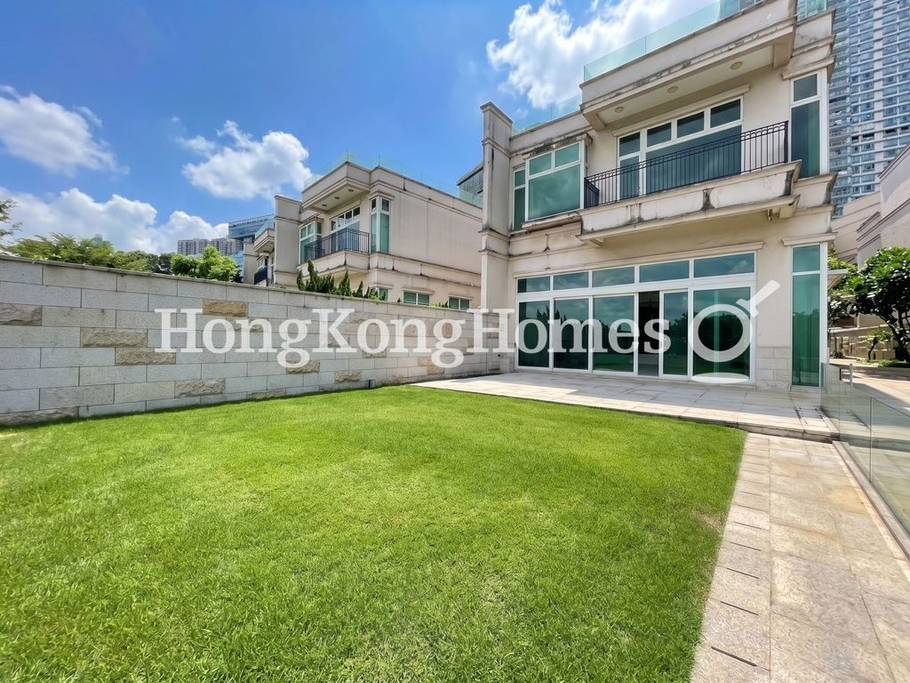 Front Yard — Residence Bel-Air - Phase 03-Deluxe Houses, Pokfulam