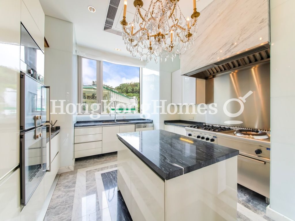 Kitchen — 3 Plunkett's Road, The Peak