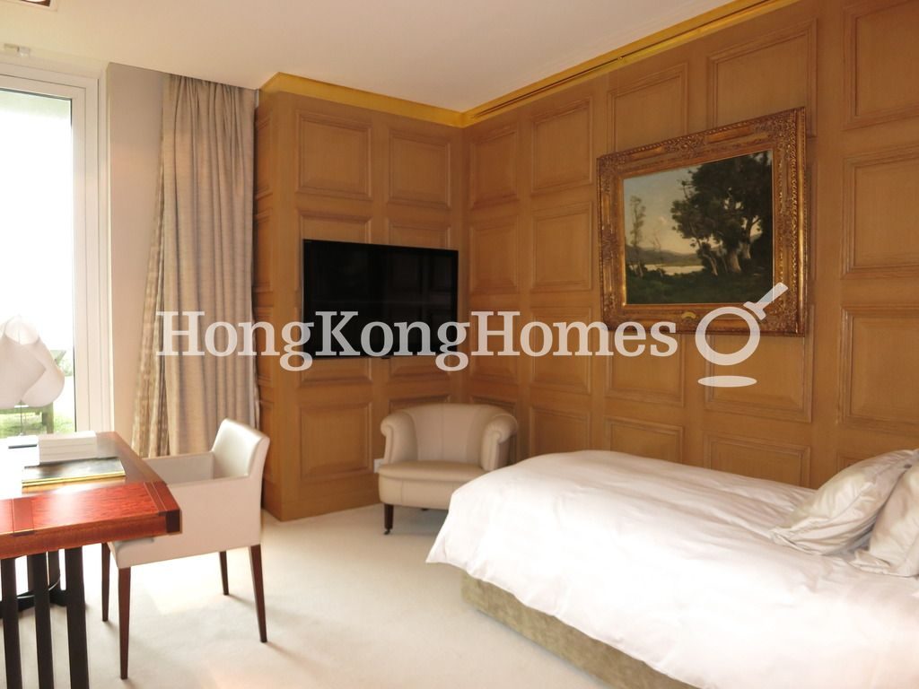 Fourth Ensuite Bedroom — 3 Plunkett's Road, The Peak