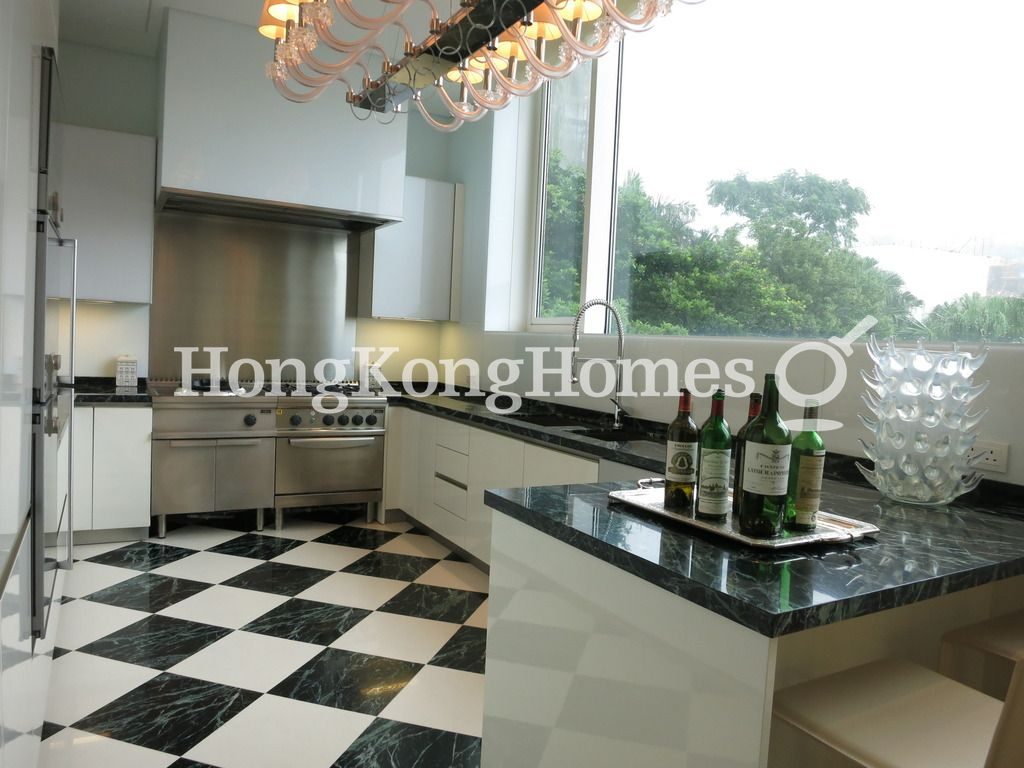 Kitchen — 3 Plunkett's Road, The Peak