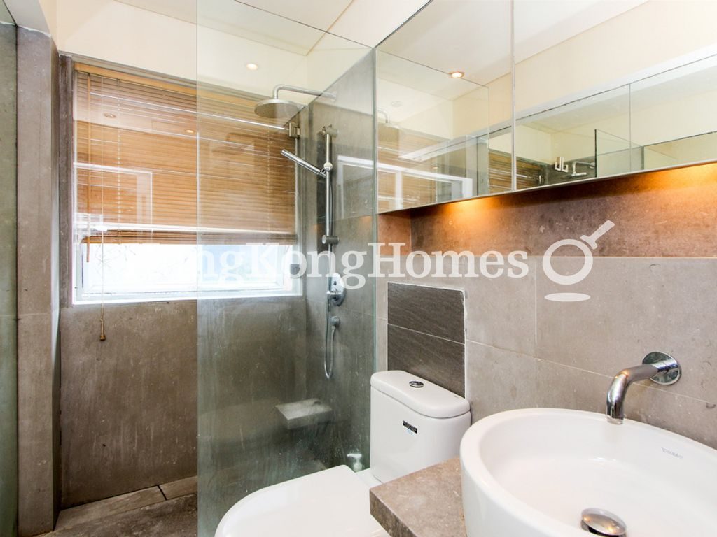 Bathroom — Hollywood Road, 228-230, Central