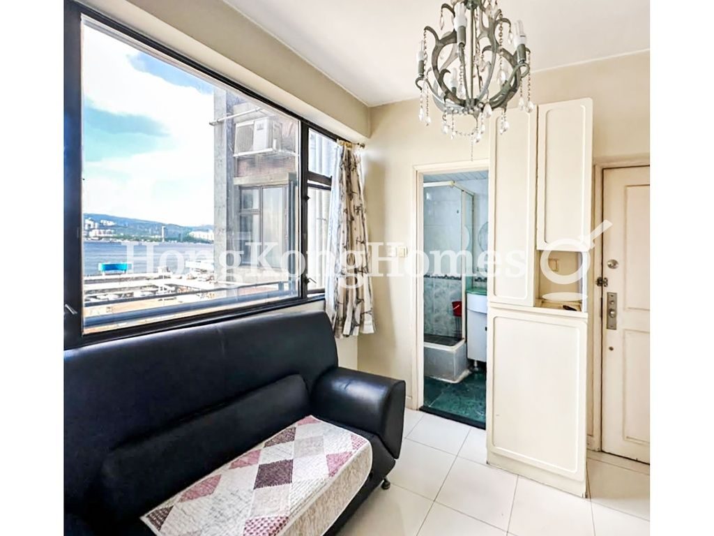 Living and Dining Room — Kong Chian Tower - Block 02, Western / Kennedy Town