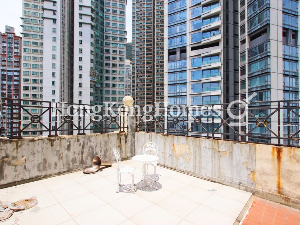 Private Roof Terrace — Windsor Court, Mid-levels West
