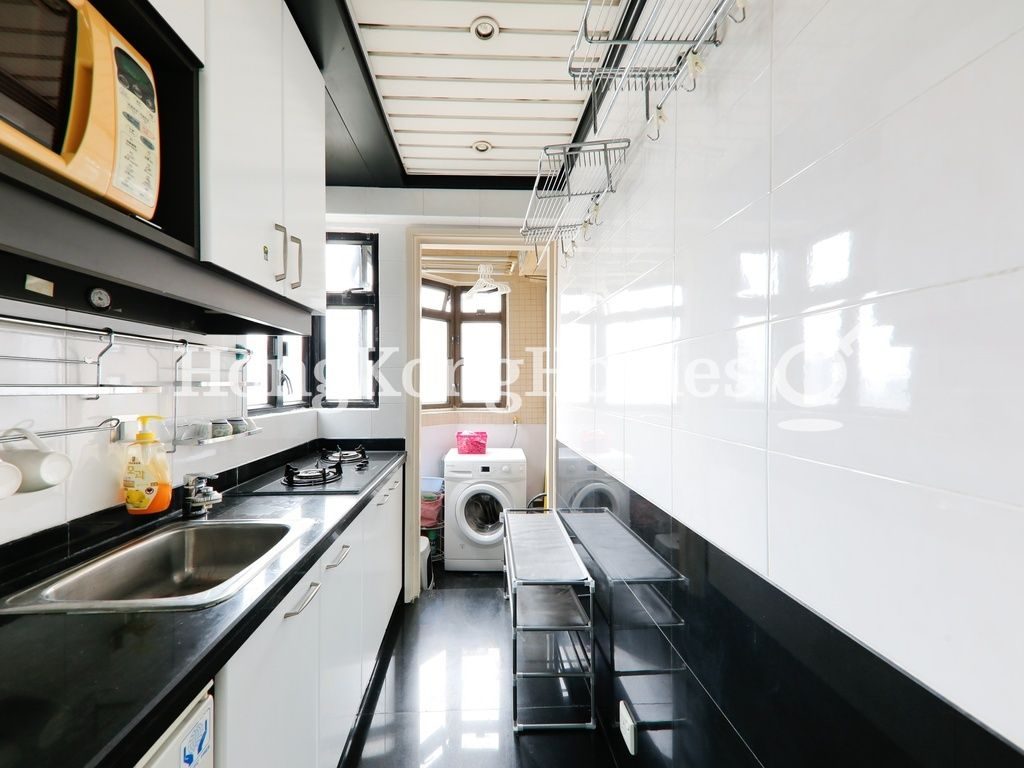 Open Kitchen — Charmview Court, Pokfulam