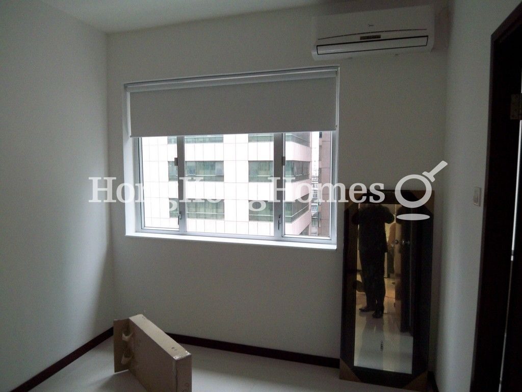 Master Bedroom — Malahon Apartments, Causeway Bay