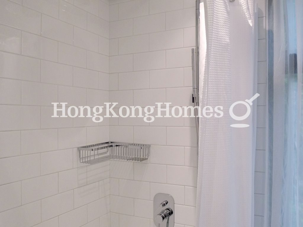 Bathroom — Silver Jubilee Mansion, Sheung Wan