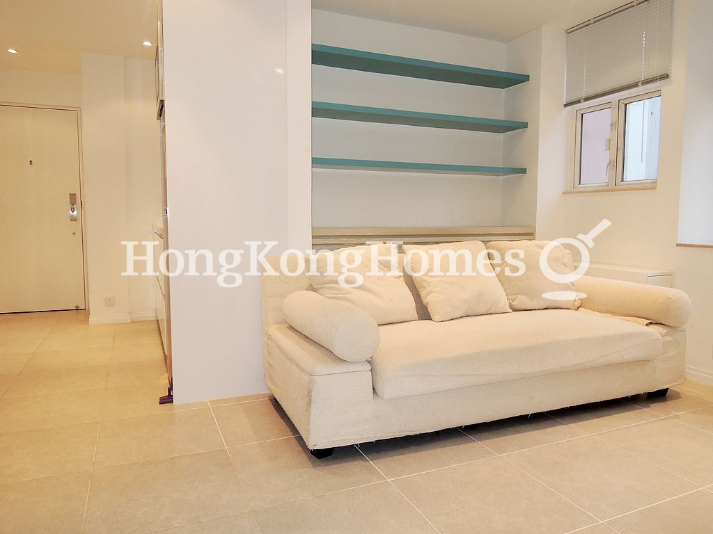photo 4 — Wah Fai Court, Mid-levels West