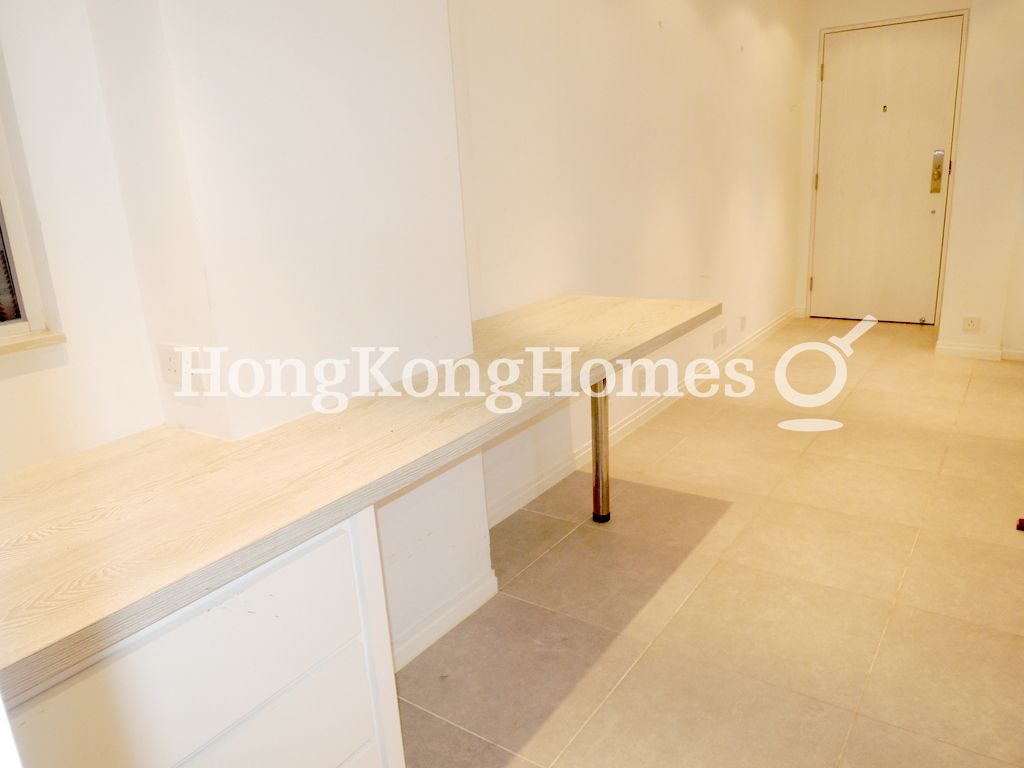 photo 6 — Wah Fai Court, Mid-levels West