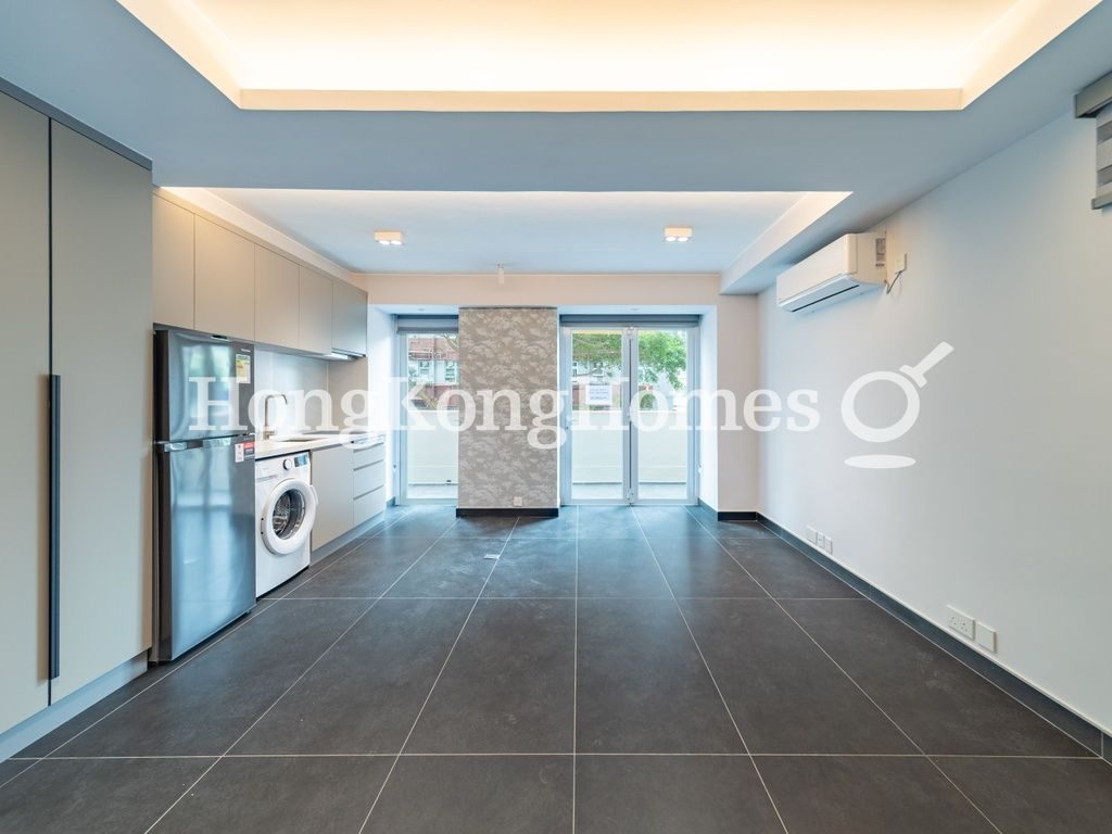 Studio — Wah Fai Court, Mid-levels West