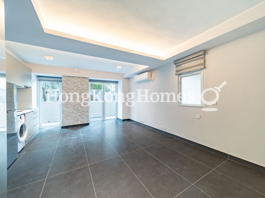 Studio — Wah Fai Court, Mid-levels West