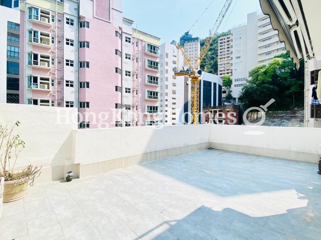 Private Terrace — Sau Wa Court, Wan Chai