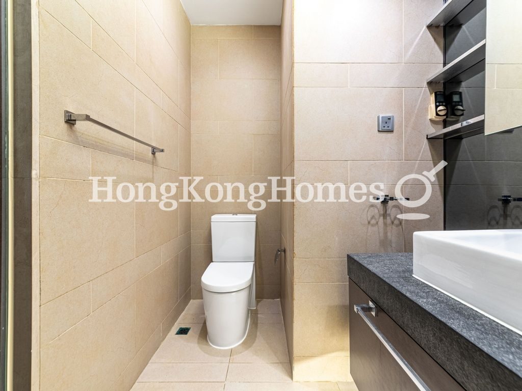 Ensuite Bathroom — J Residence, Wan Chai