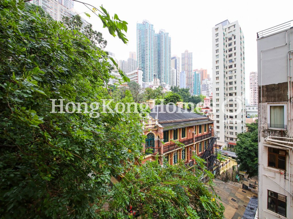 U Lam Terrace, 3