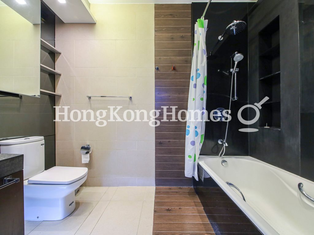 Ensuite Bathroom — J Residence, Wan Chai
