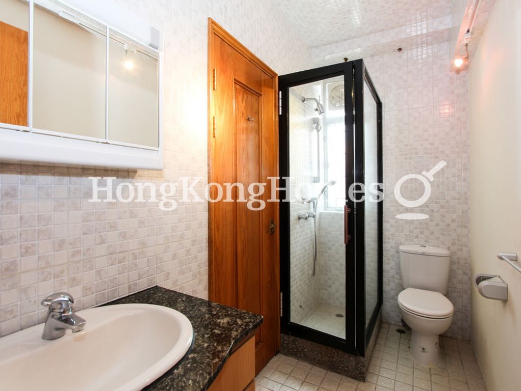 Bathroom — Yuk Sing Building, Happy Valley