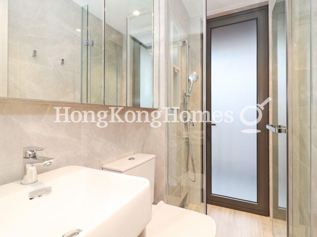 Bathroom — Central 8, Mid-levels West